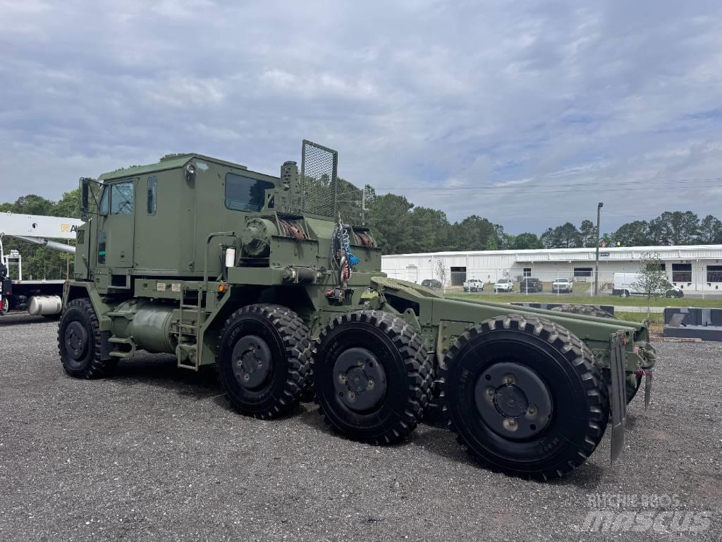 Oshkosh M1070 وحدات الجر