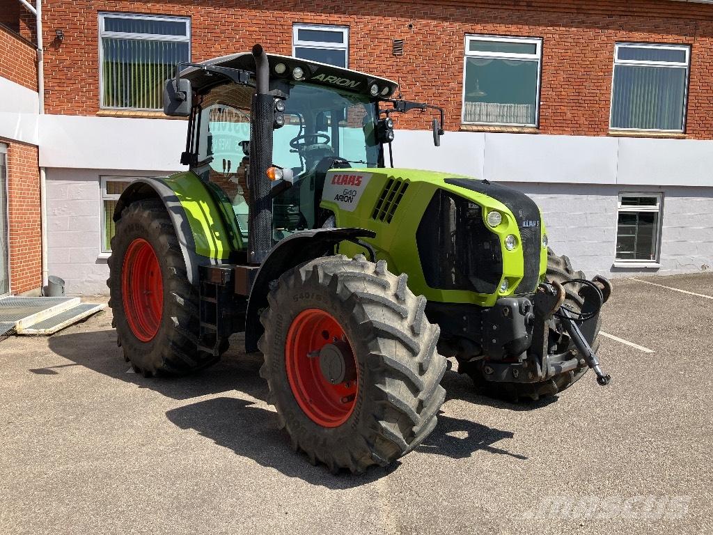 CLAAS Arion 640 CIS+ الجرارات