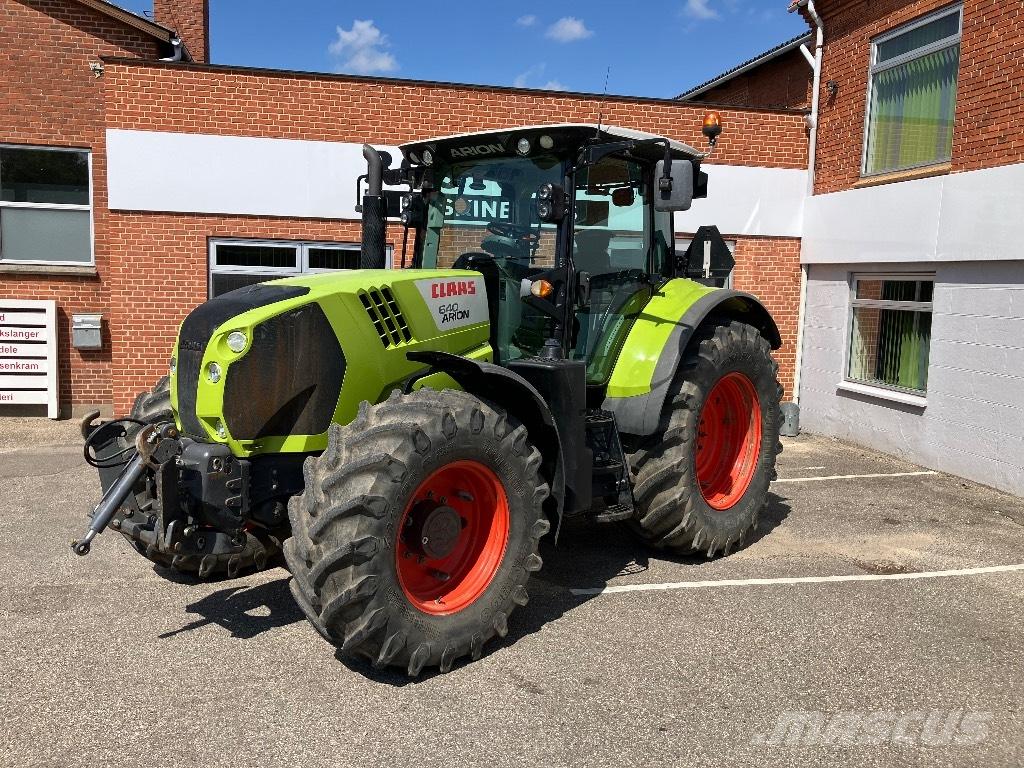CLAAS Arion 640 CIS+ الجرارات