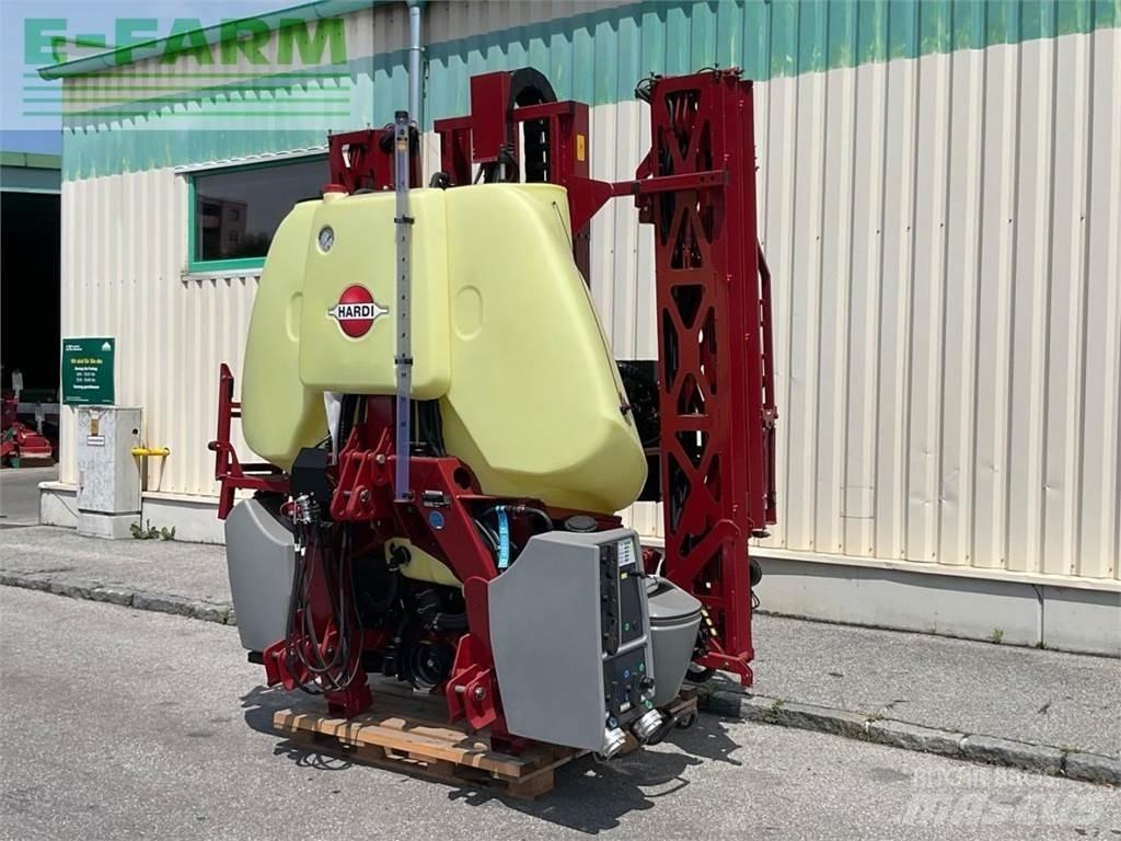 Hardi Mega 1200 الرشاشات