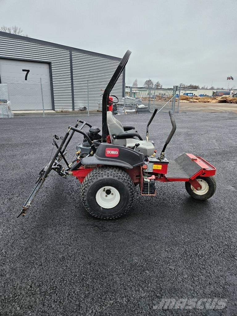 Toro SandPro2040Z مخلفات بنكر
