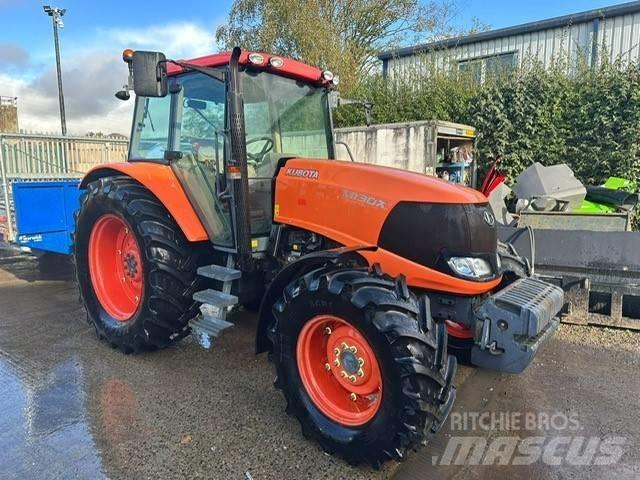 Kubota M130X الجرارات