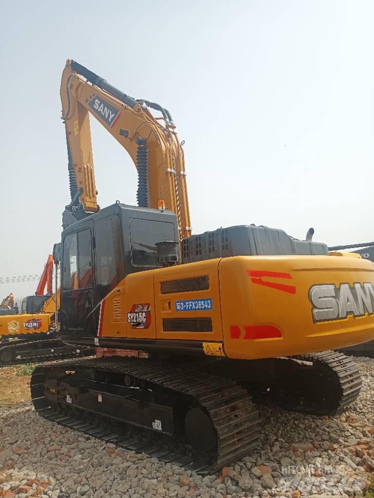 Sany SY 215 C حفارات زحافة