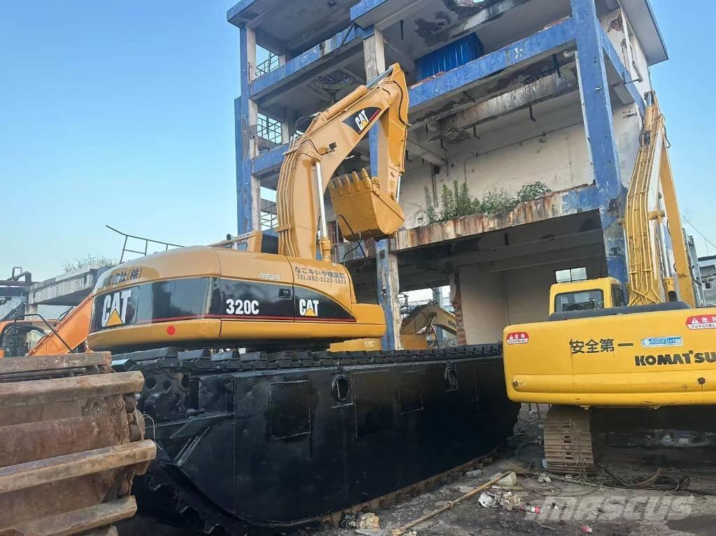 CAT 320 C الحفارات البرمائية