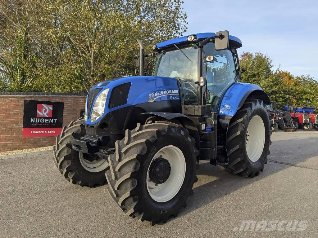 New Holland T 7.210 الجرارات