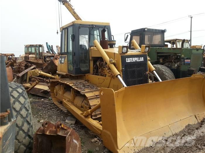 CAT D 6 G LGP II بلدوزرات مجنزرة