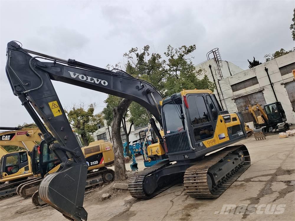 Volvo EC 140D حفارات زحافة