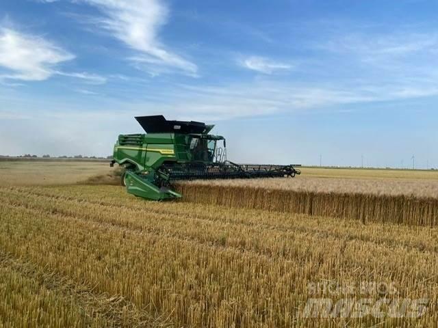 John Deere X9-1100 حصادات