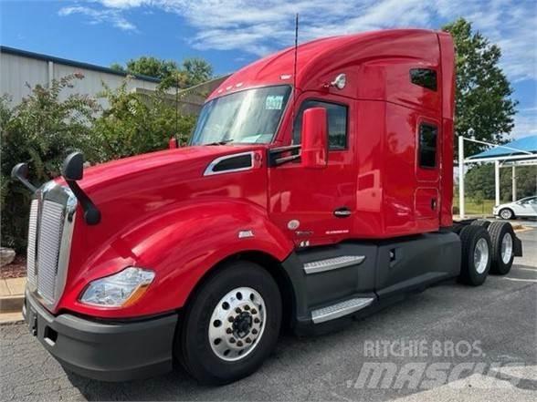 Kenworth T680 وحدات الجر