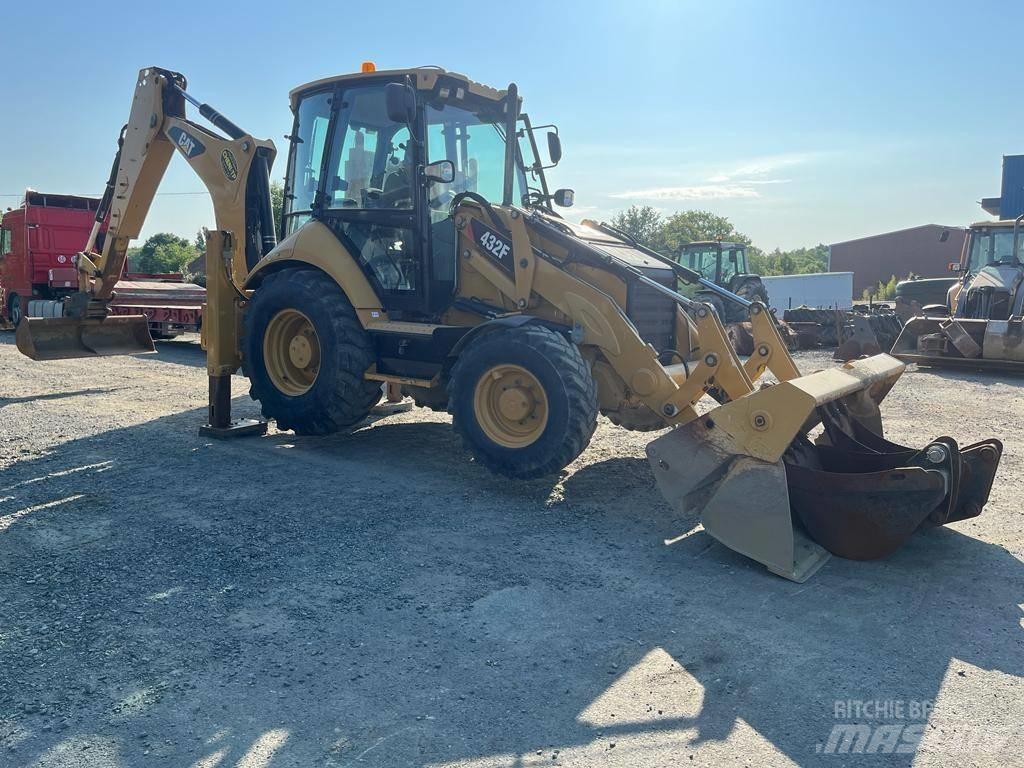  Tractopelle Cat 432F لوادر ذات جرافات عكسية