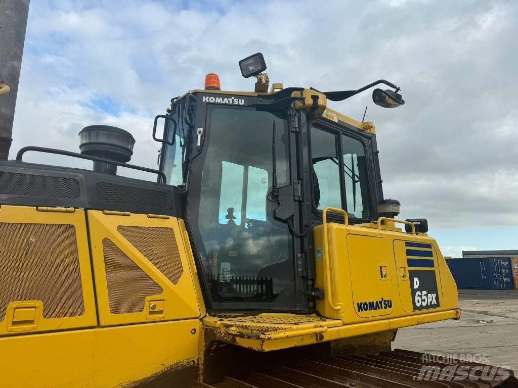 Komatsu D 65 PX-18 بلدوزرات مجنزرة