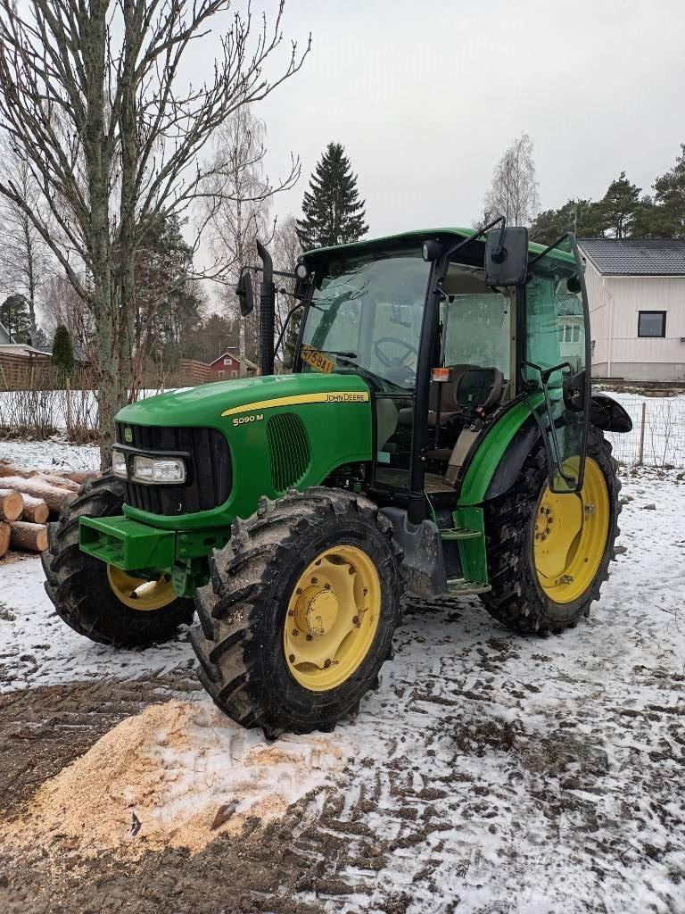 John Deere 5090 M الجرارات
