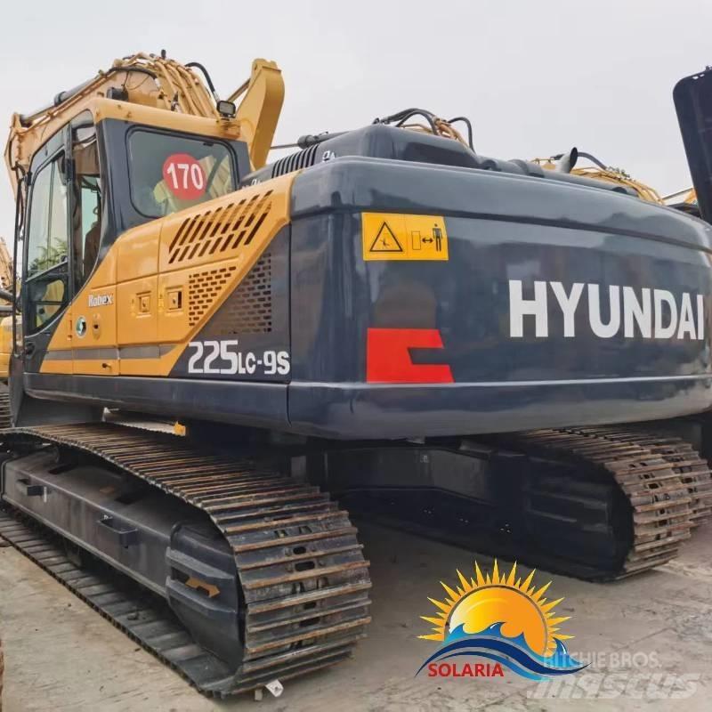 Hyundai 225lc-9s حفارات زحافة
