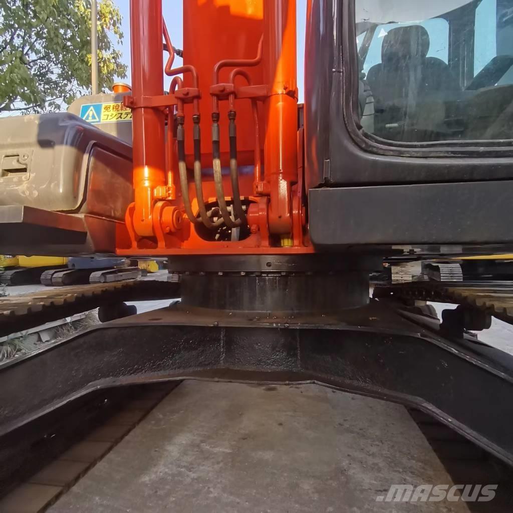 Hitachi ZX 120 حفارات زحافة