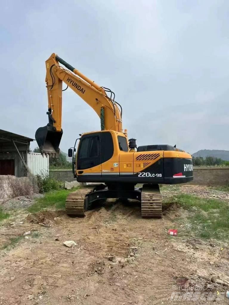 Hyundai 335lc-9s حفارات زحافة