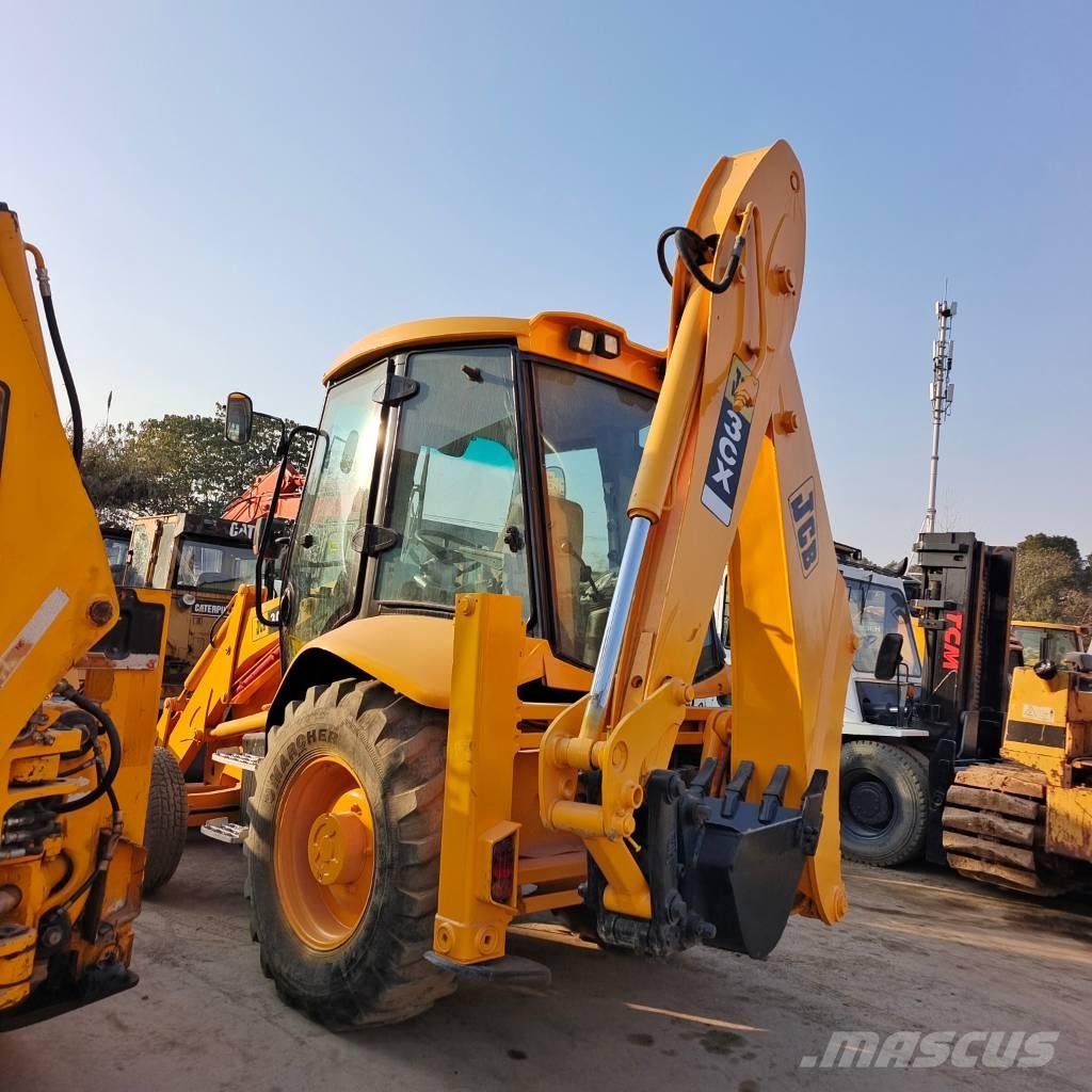 JCB 3 CX لوادر ذات جرافات عكسية