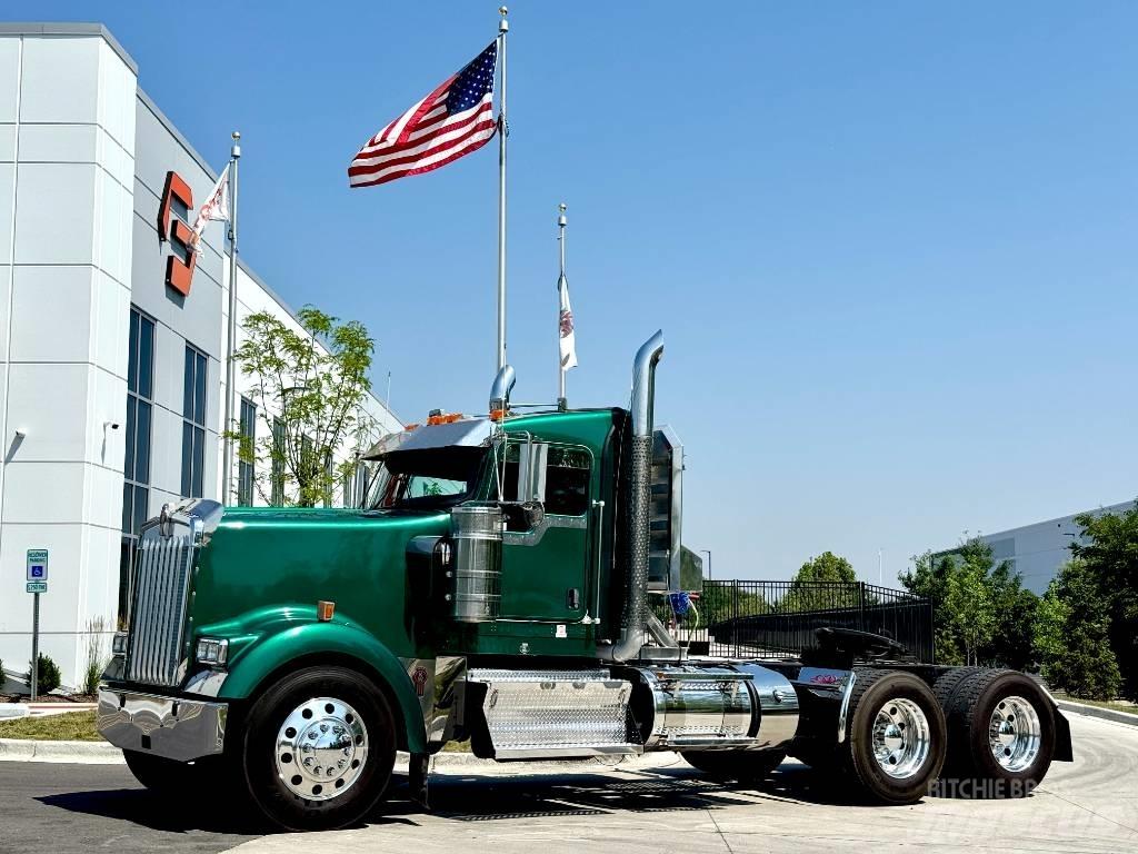 Kenworth W 900 وحدات الجر