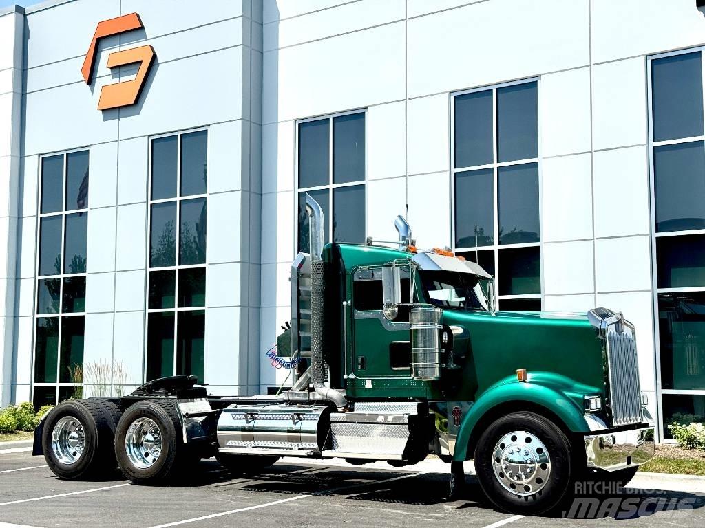 Kenworth W 900 وحدات الجر