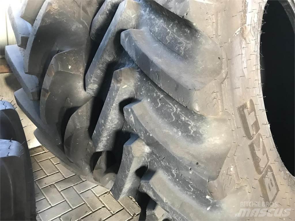 BKT 650/85R42 IF الإطارات والعجلات والحافات