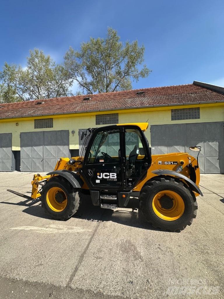 JCB 531-70 مناولات متداخلة