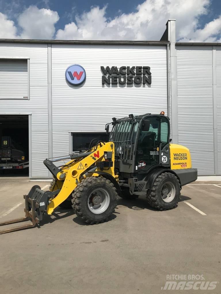 Wacker Neuson WL70 لوادر وحفارات أمامية