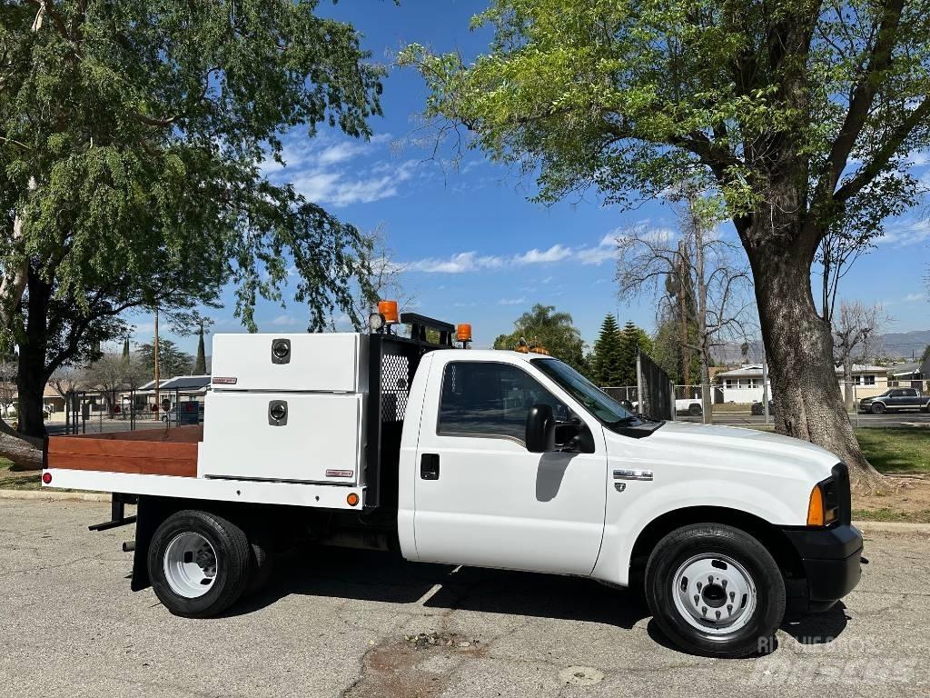 Ford F 350 شاحنات خفيفة/مفصلية الجوانب