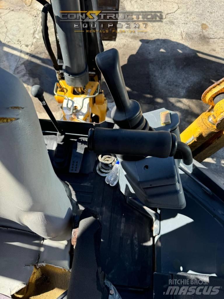 DEERE 310SK لوادر ذات جرافات عكسية