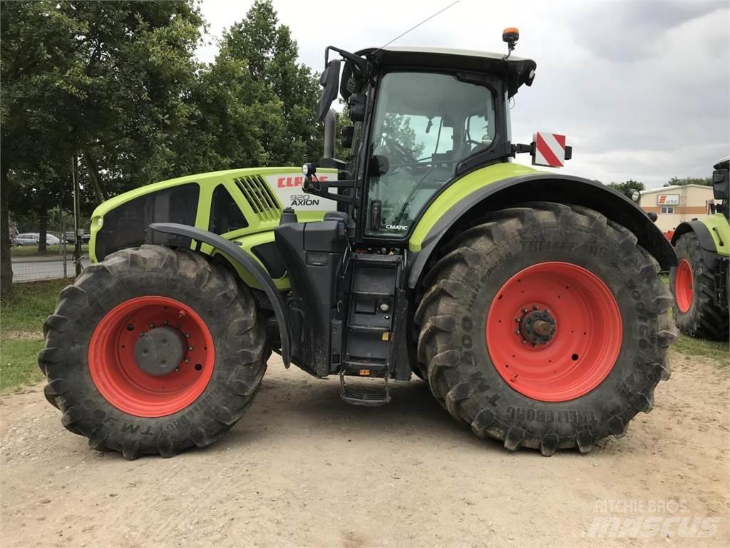 CLAAS Axion 920 الجرارات