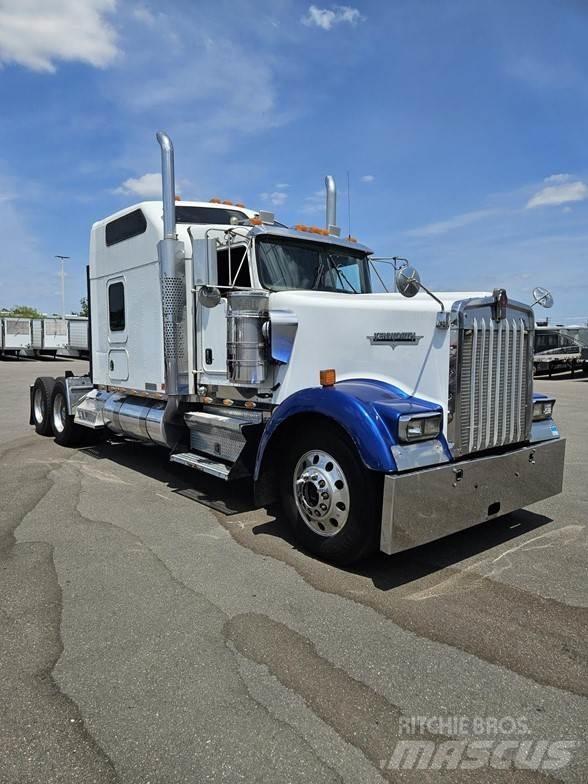 Kenworth W900 وحدات الجر