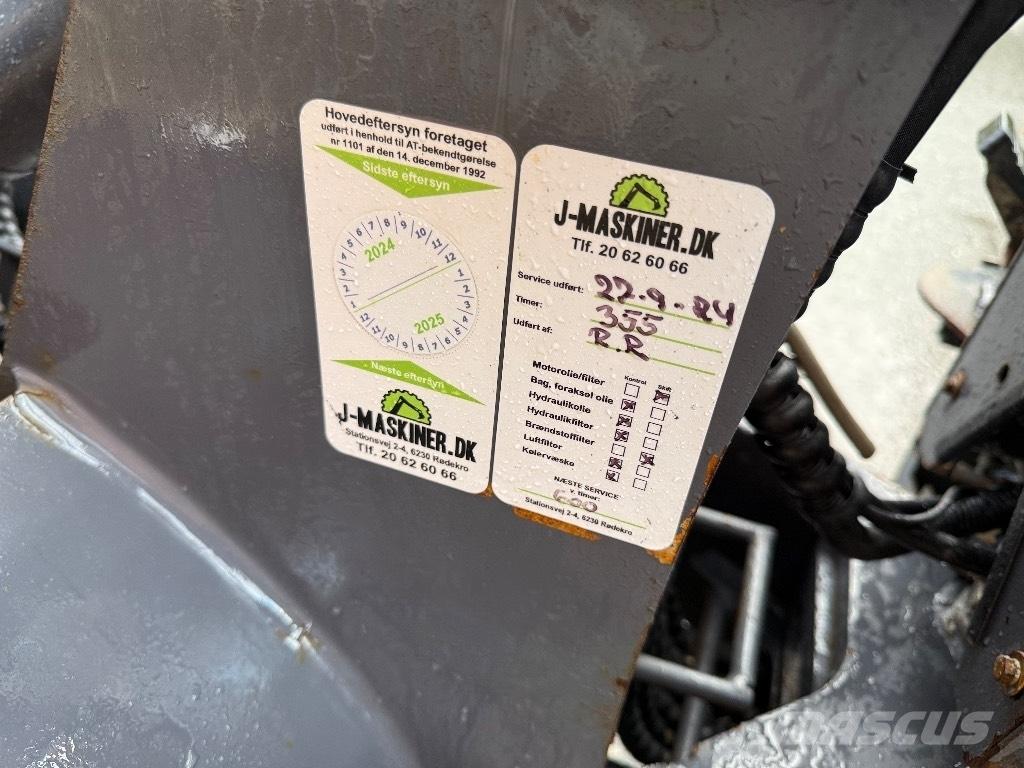 Eurotrac W10 لوادر بعجل