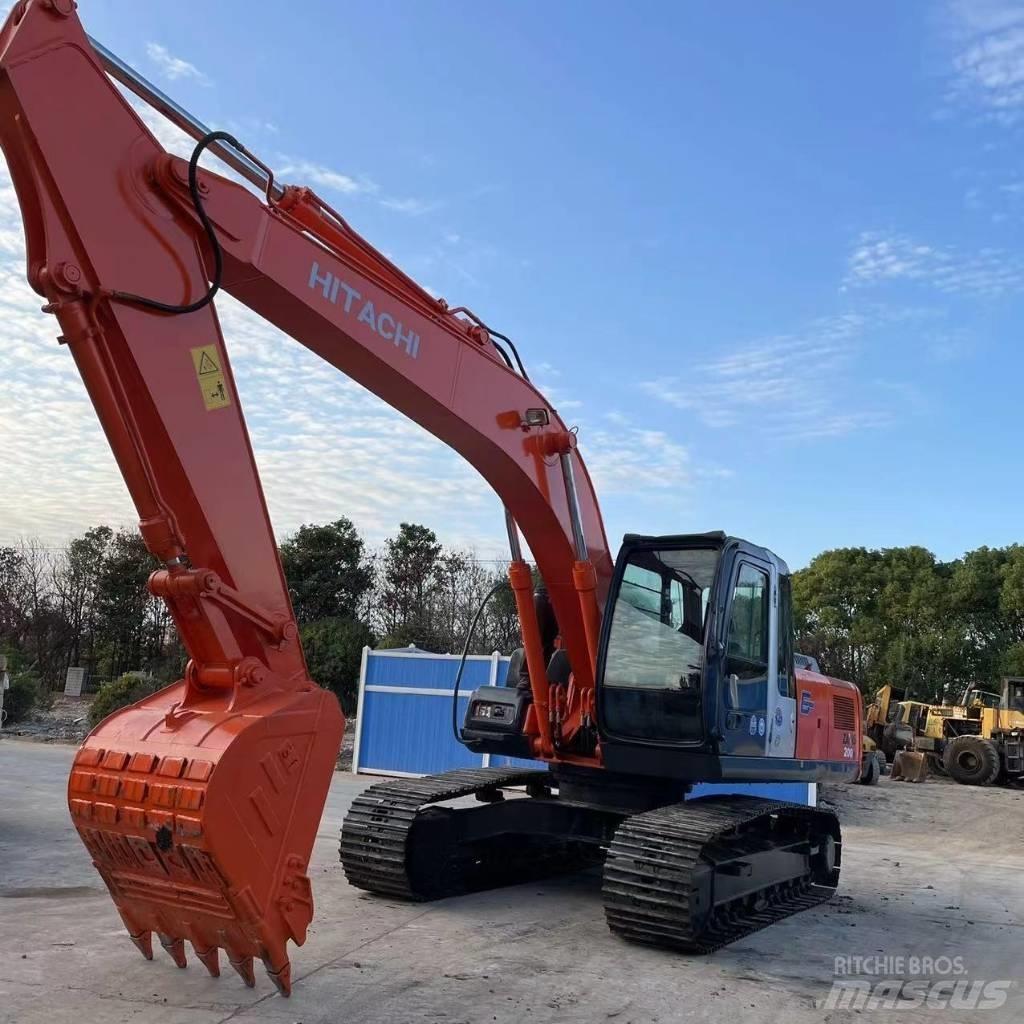 Hitachi ZX200 حفارات زحافة