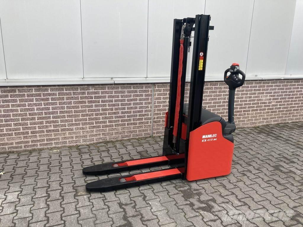 Manitou ES 410 معدات التكديس الجوالة
