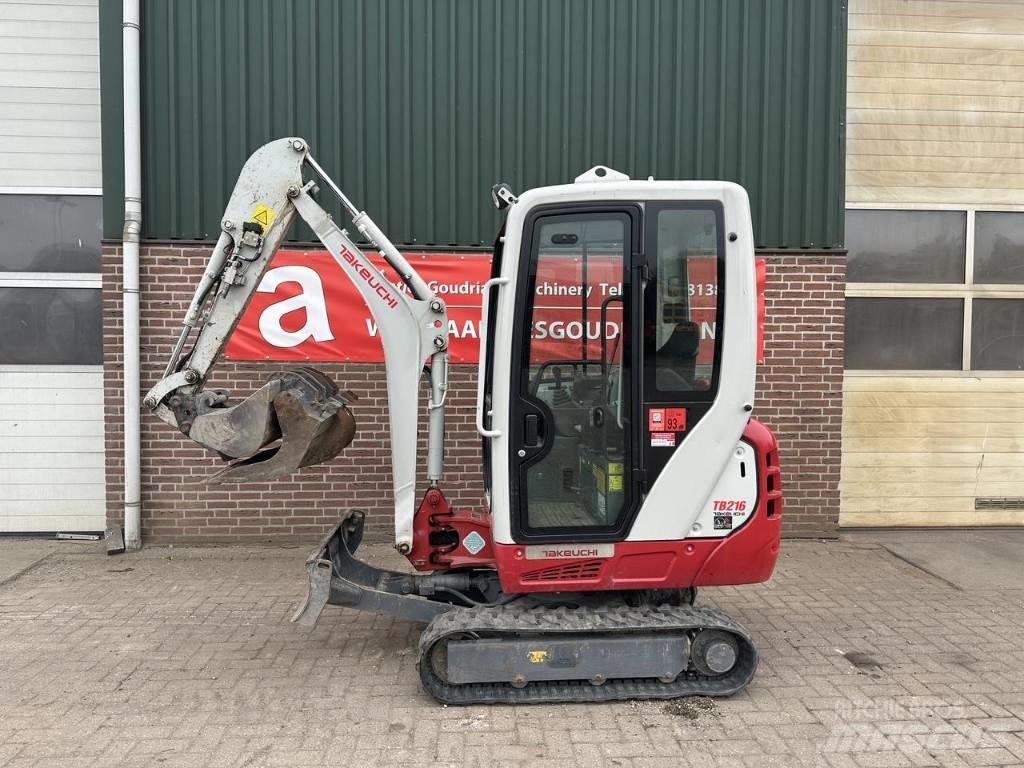 Takeuchi TB216 حفارات صغيرة أقل من 7 طن (حفارات صغيرة)