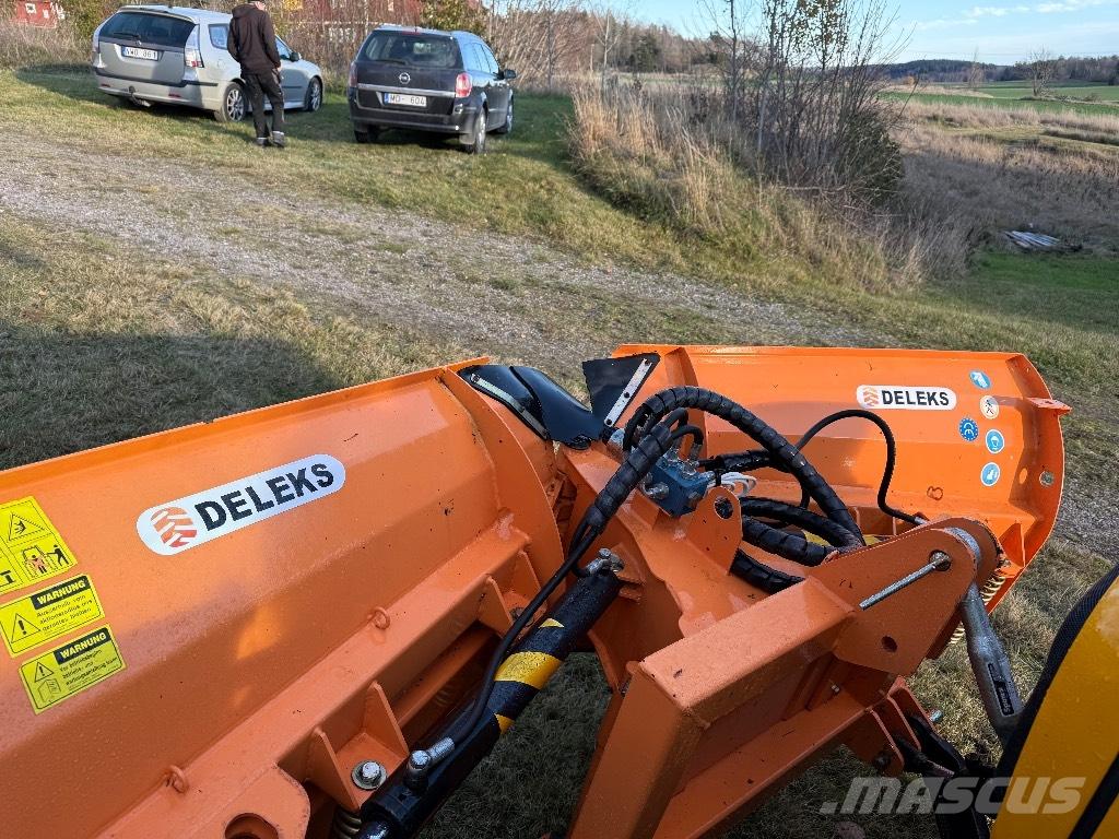 Massey Ferguson 4225 الجرارات