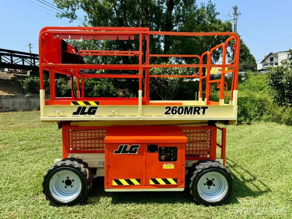JLG 260 MRT رافعات مقصية الشكل