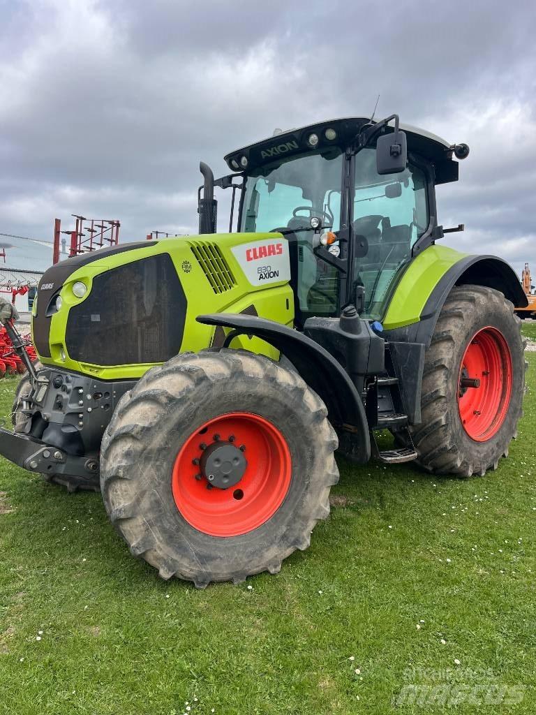 CLAAS AXION 830 CIS+ الجرارات
