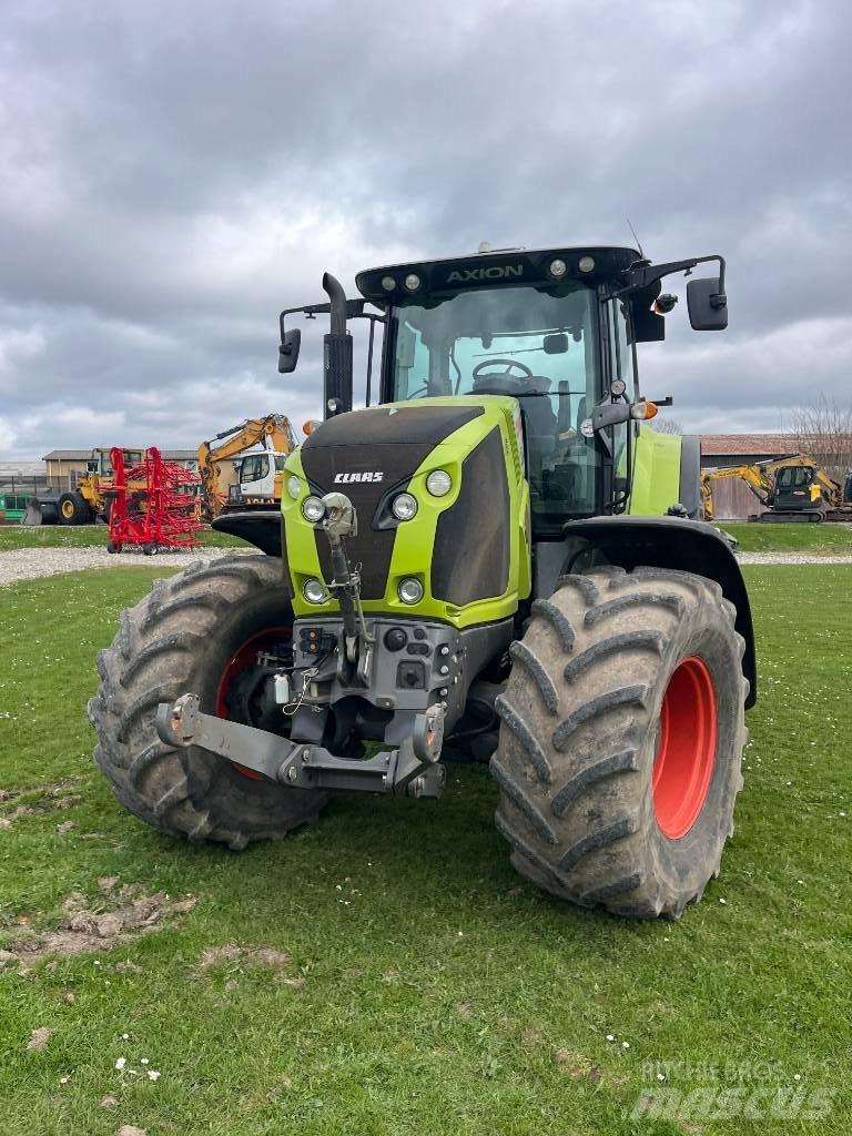 CLAAS AXION 830 CIS+ الجرارات