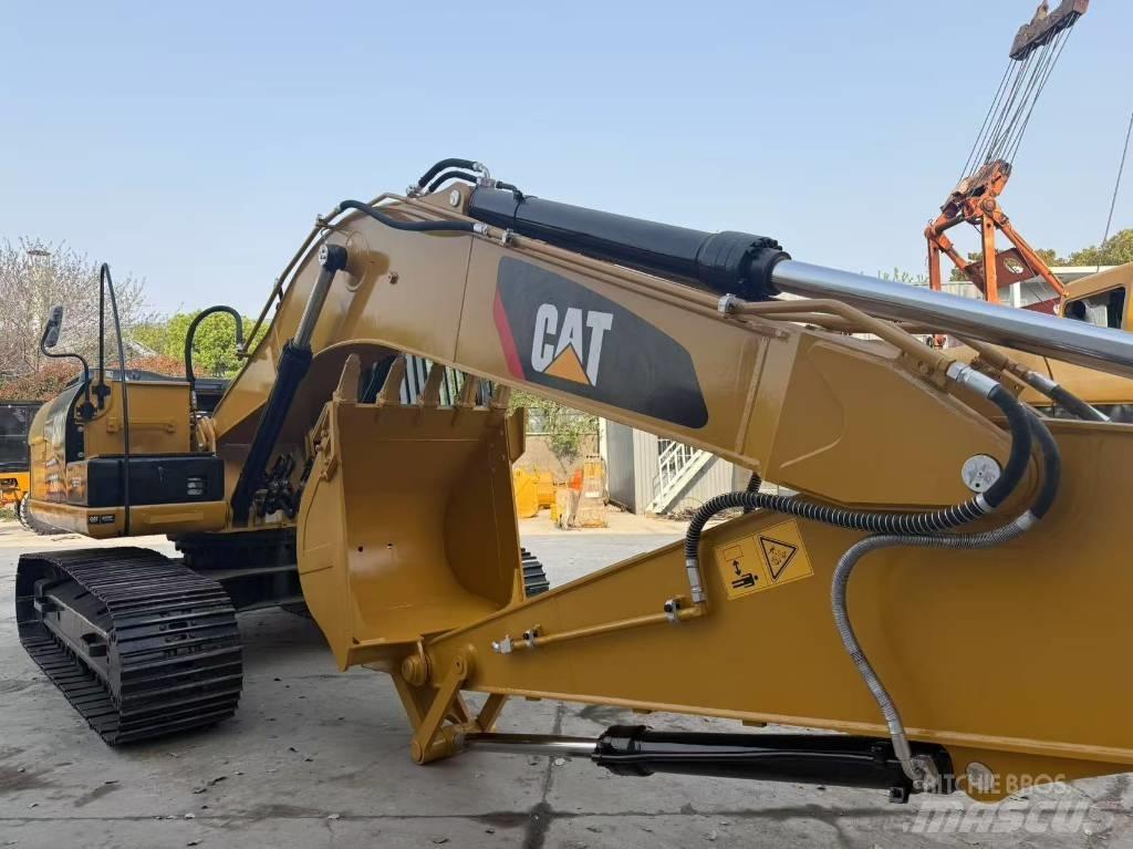 CAT 320D2 حفارات وسط 7 طن - 12 طن