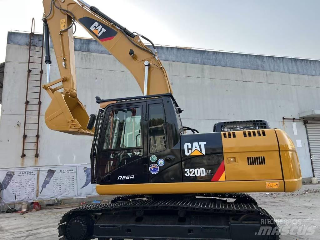 CAT 320D2 حفارات وسط 7 طن - 12 طن