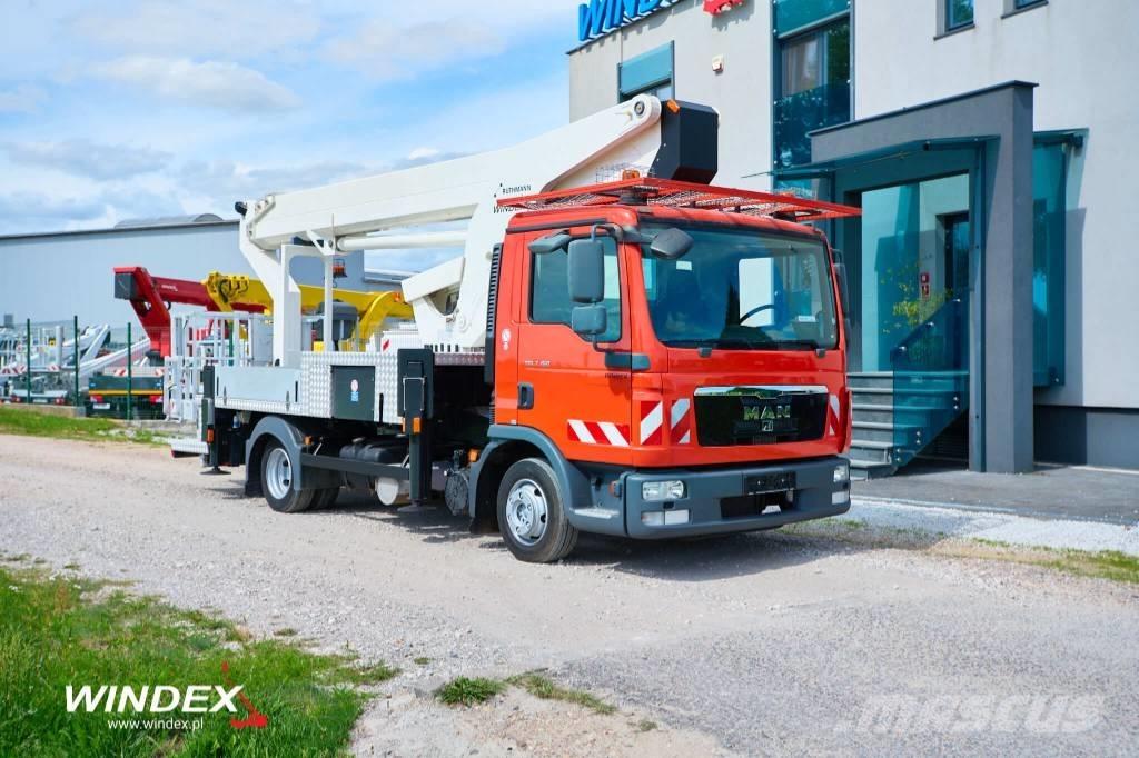Ruthmann T 300 المنصات الهوائية المثبتة على شاحنة