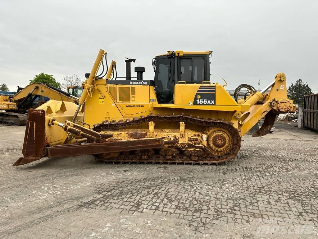 Komatsu D 155 AX-6 بلدوزرات مجنزرة
