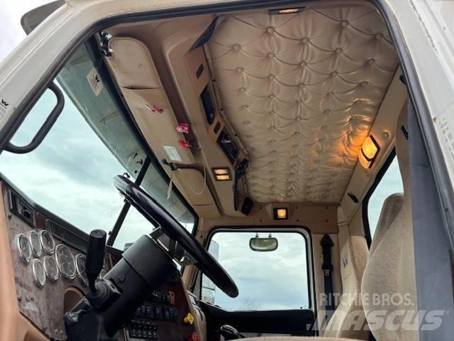 Western Star W 4700 شاحنات أخرى