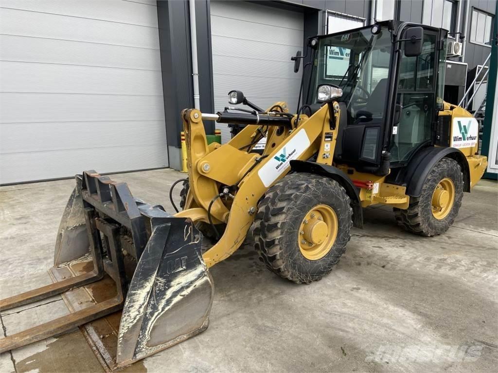CAT 906M (7164) لوادر متعددة الأغراض