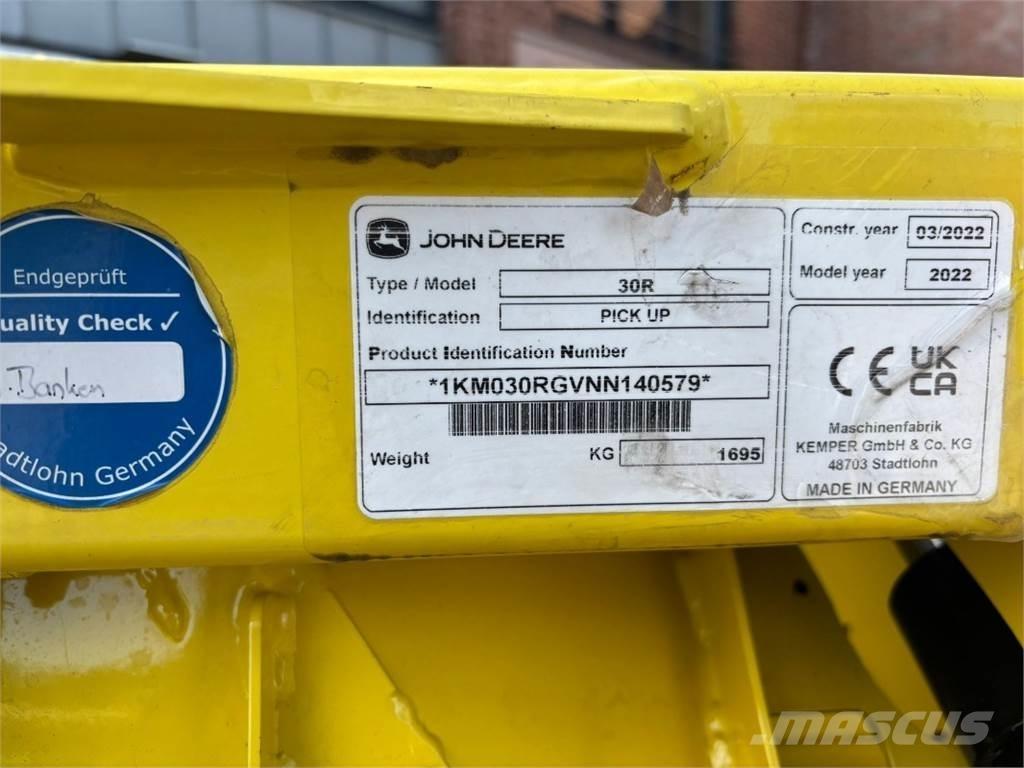 John Deere 30R ملحقات ماكينات القش والعلف