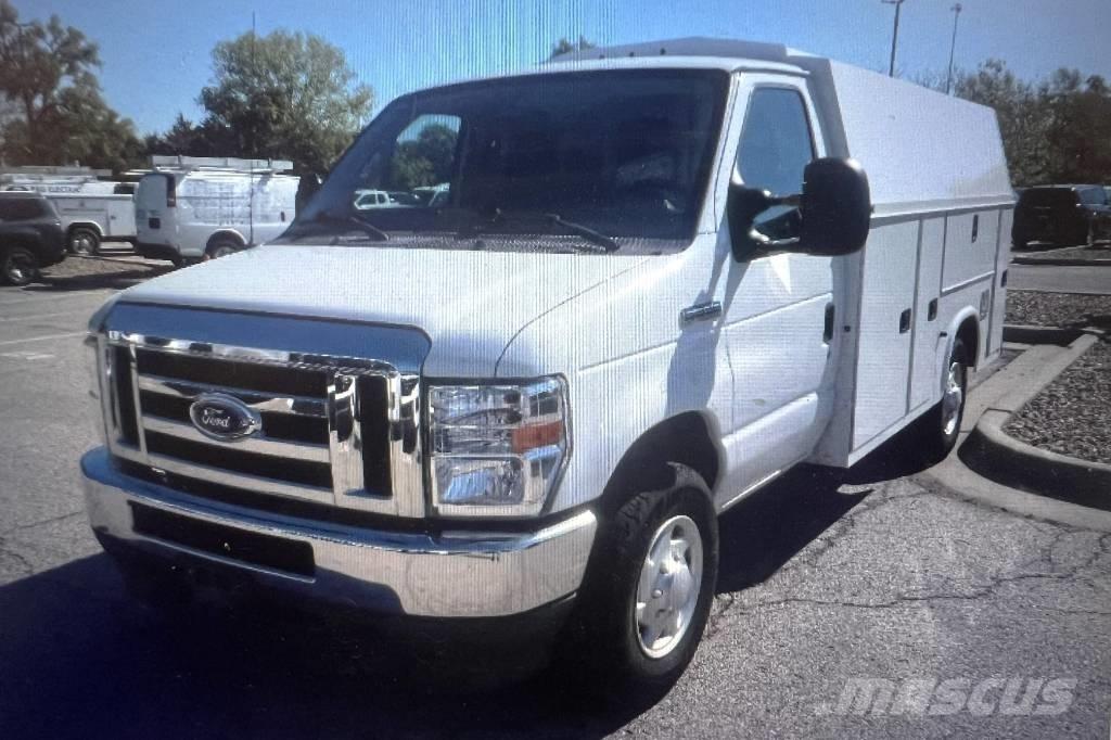 Ford E 350 Econoline شاحنات خفيفة/مفصلية الجوانب