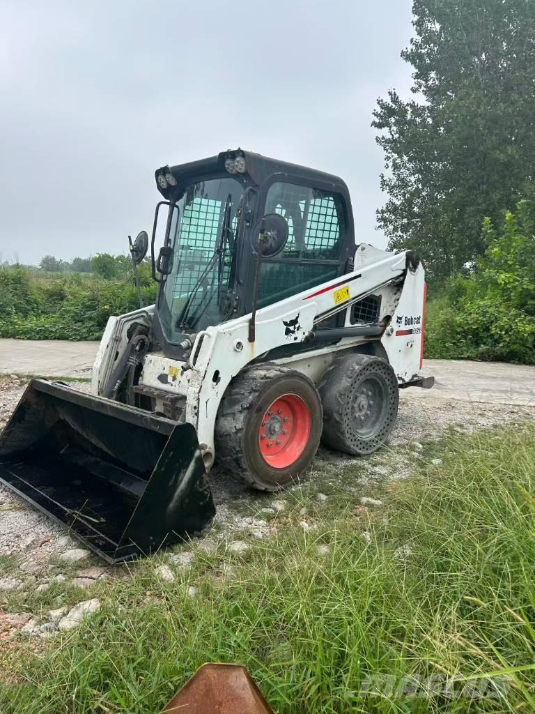 Bobcat S 450 لوادر انزلاقية التوجيه