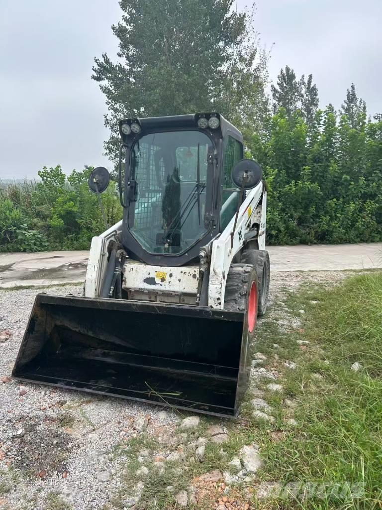 Bobcat S 450 لوادر انزلاقية التوجيه