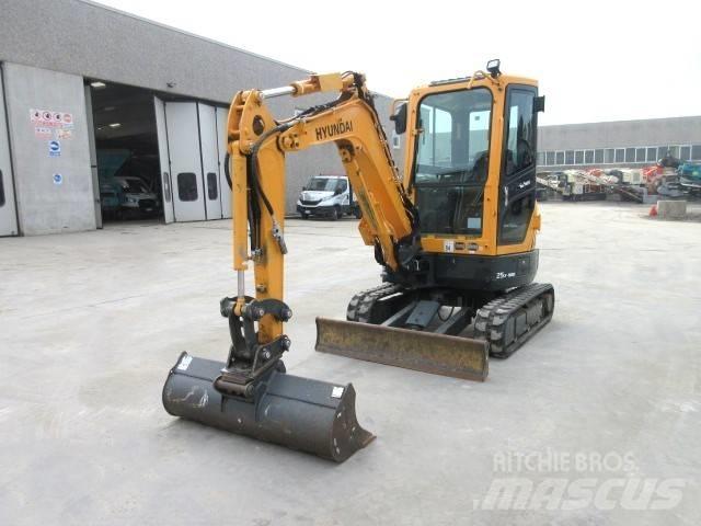 Hyundai R25Z-9AK حفارات صغيرة أقل من 7 طن (حفارات صغيرة)