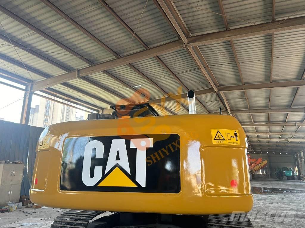 CAT 329 D حفارات زحافة