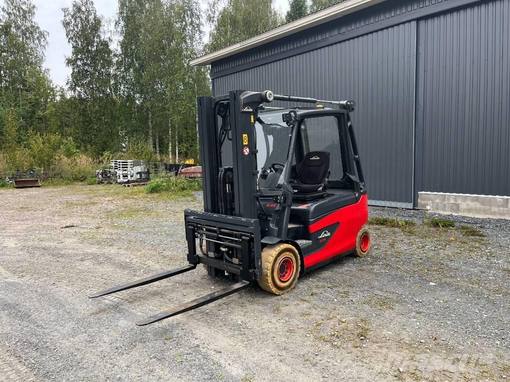 Linde E25L-01 شاحنات ذات رافعات شوكية تعمل بالكهرباء